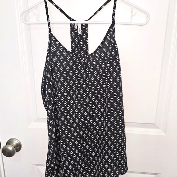 Studio Y Black White Tank Top Diamond Size Medium Split Back Spaghetti Strap - Picture 1 of 5